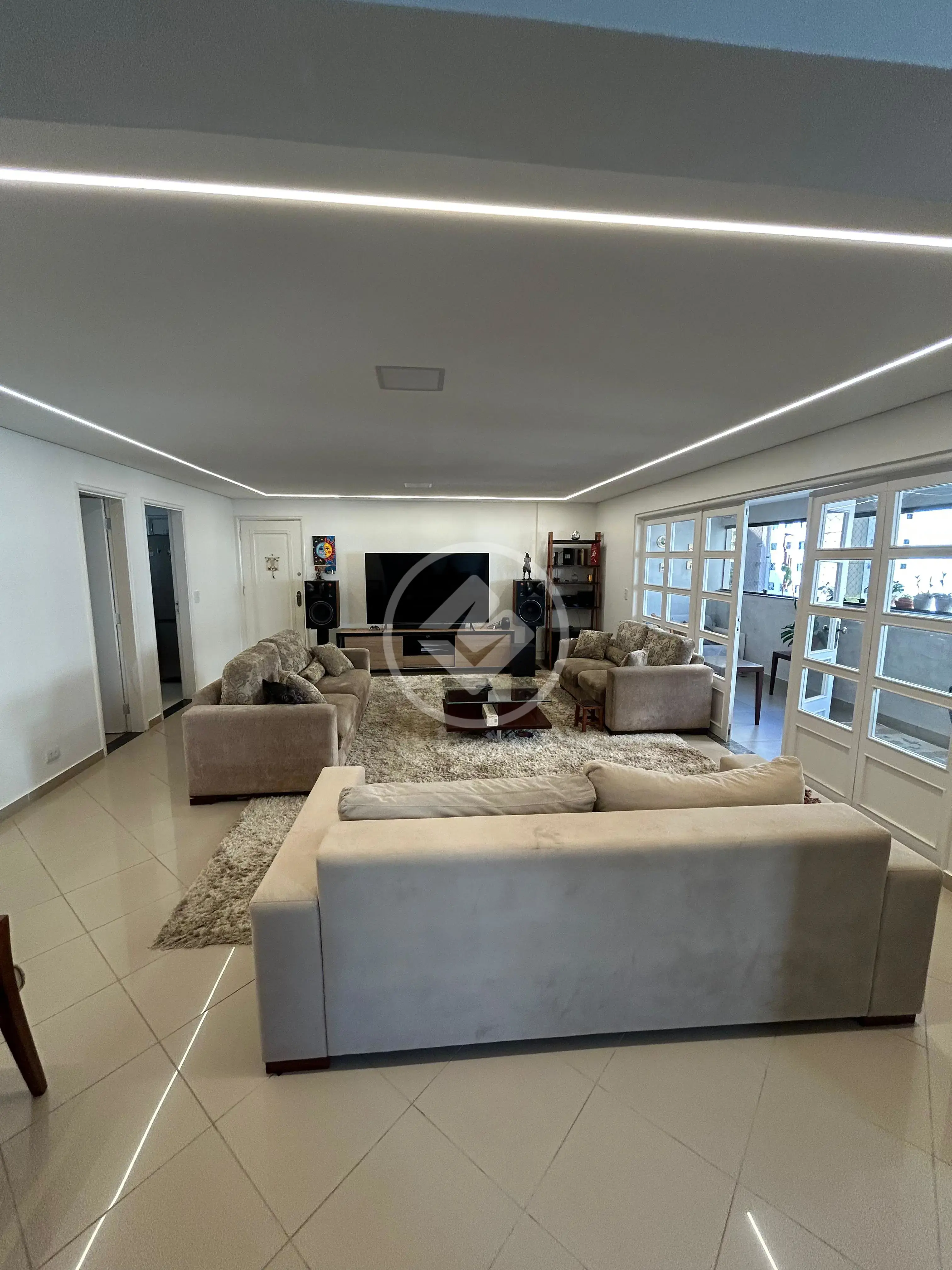 Apartamento 4 quartos no Setor Bueno, Goiânia — foto 3 de 6