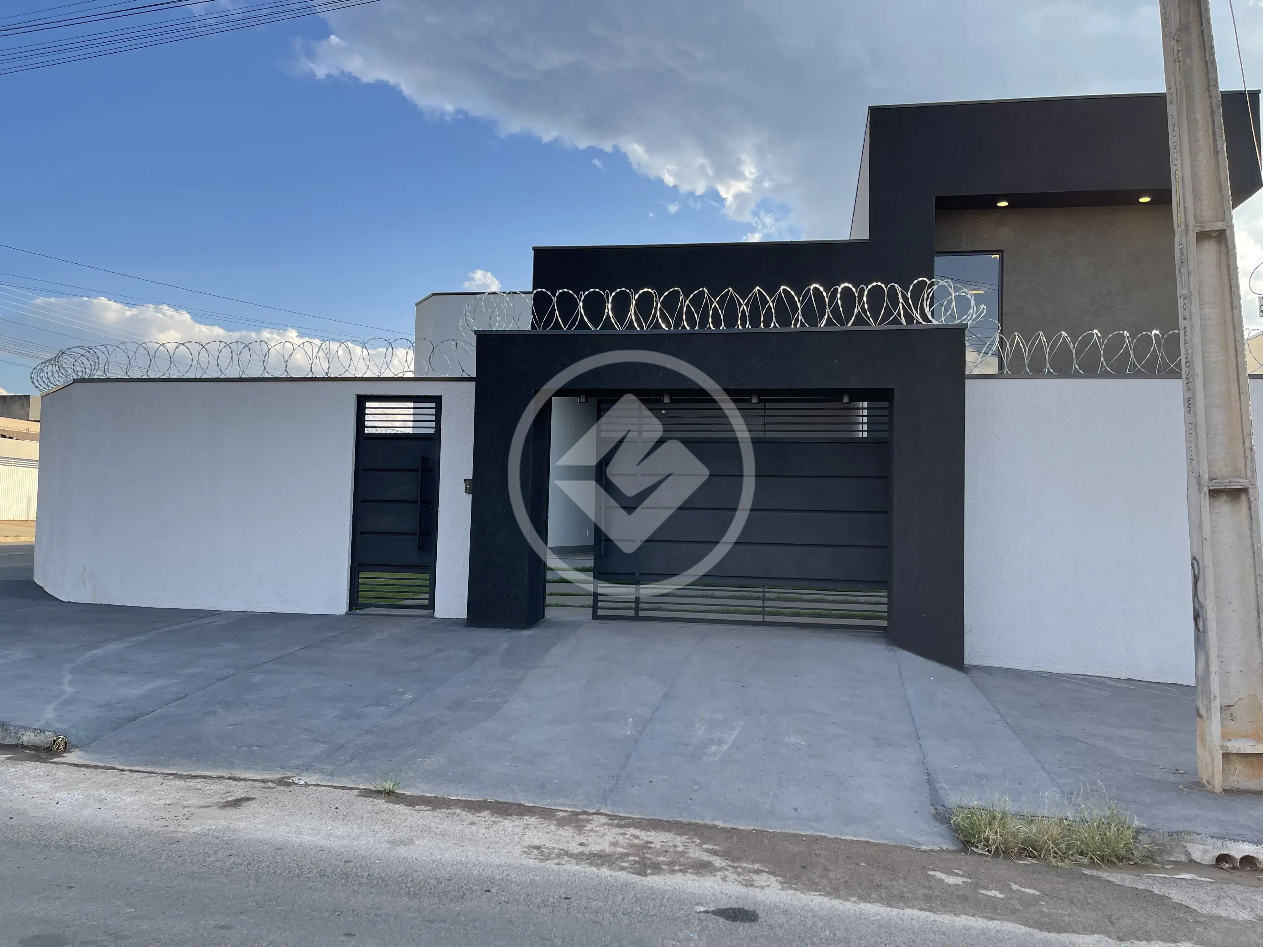 🏡 OPORTUNIDADE Única! Casa Alto Padrão com Acabamento de Luxo