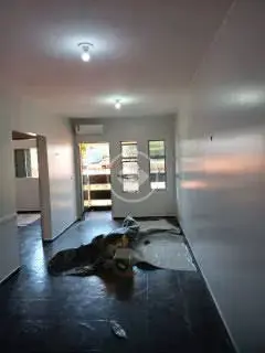 apartamento dois quartos com varanda no blindex e cozinha com area de serviço