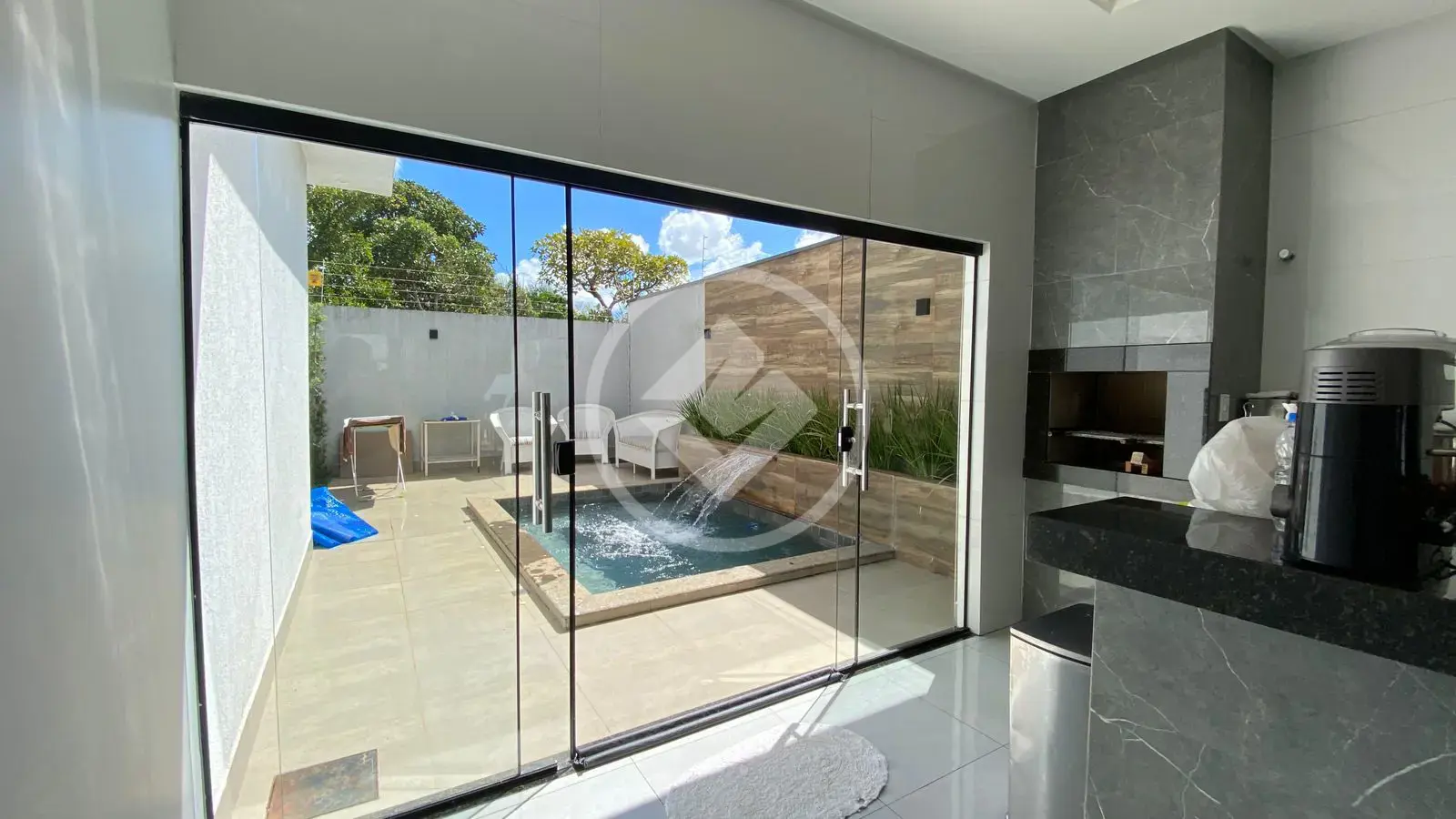 Casa moderna no Turista 2