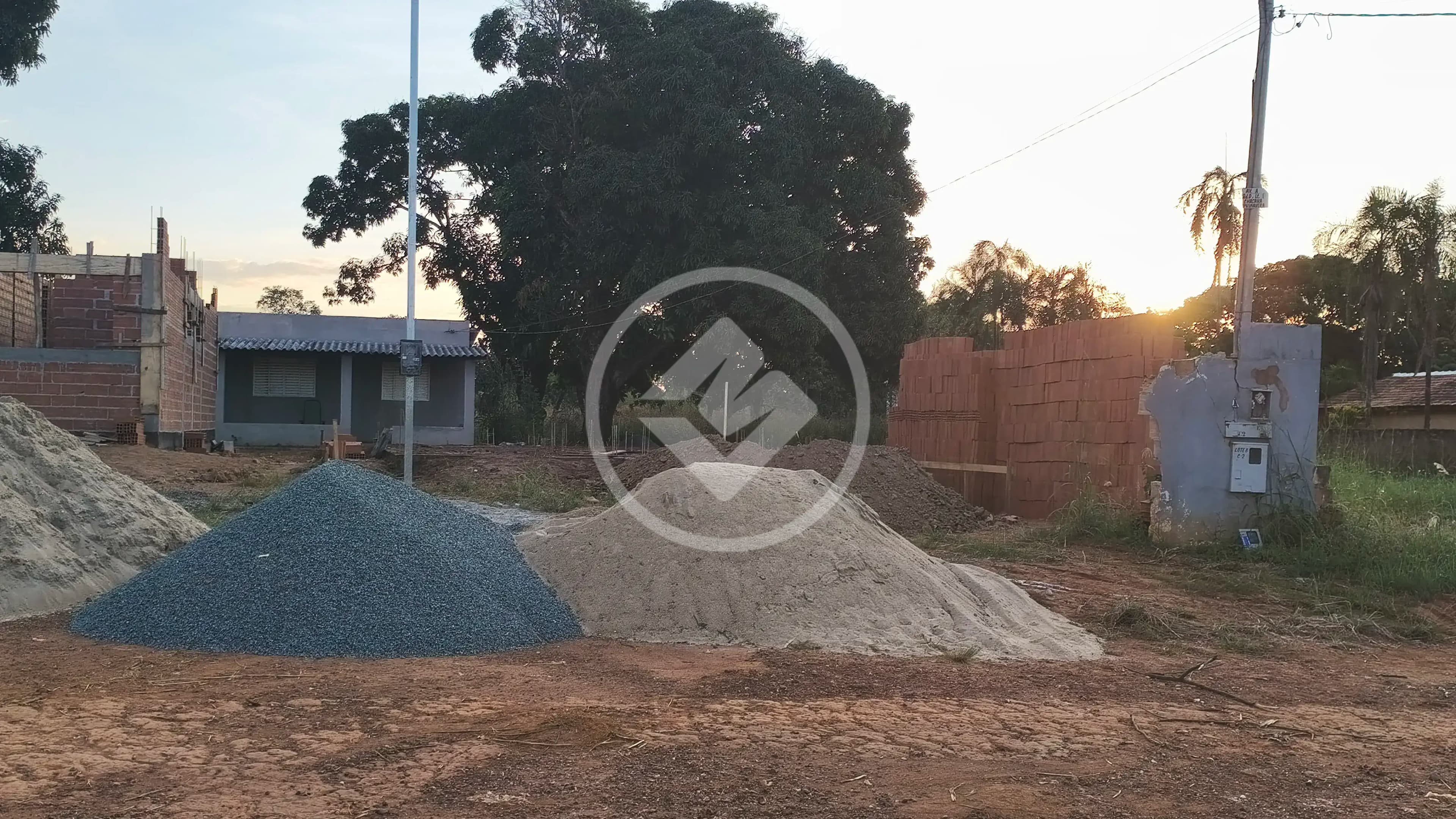 Aquisição é Construção Chácara Primavera