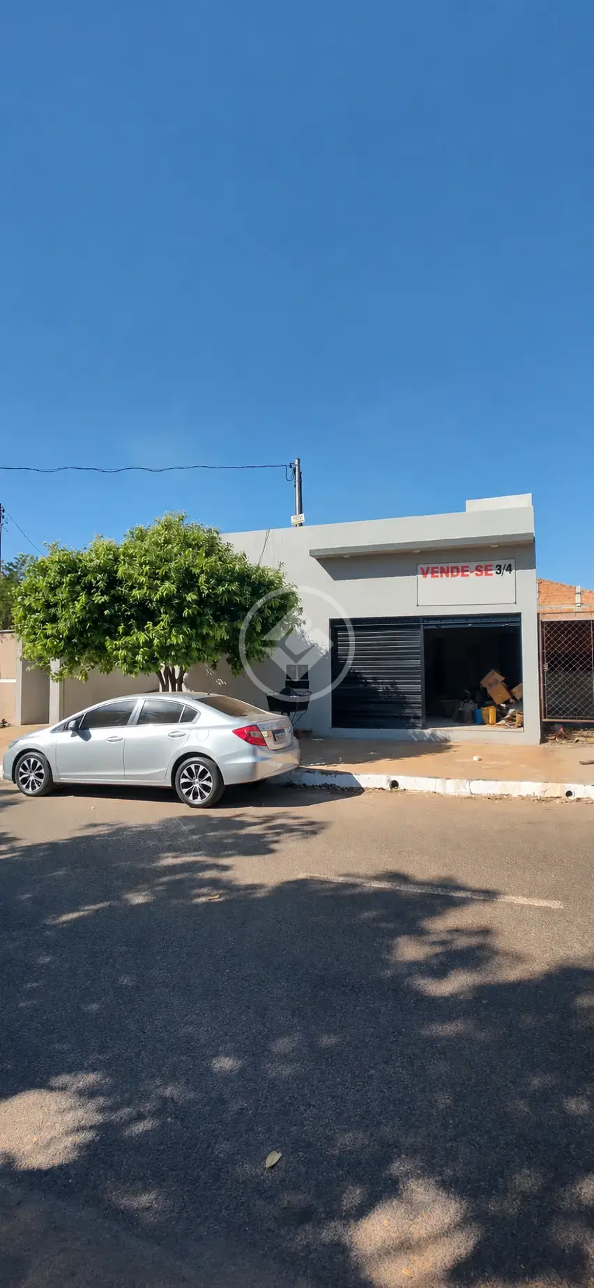 Casa com ponto de comércio