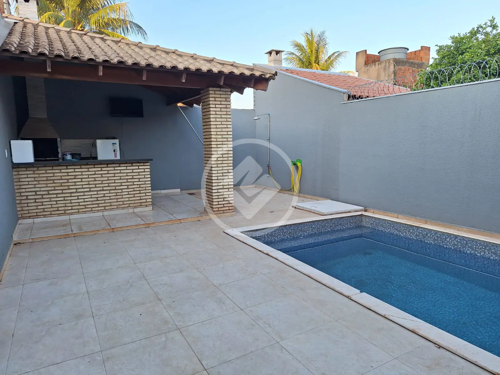 Residência com piscina