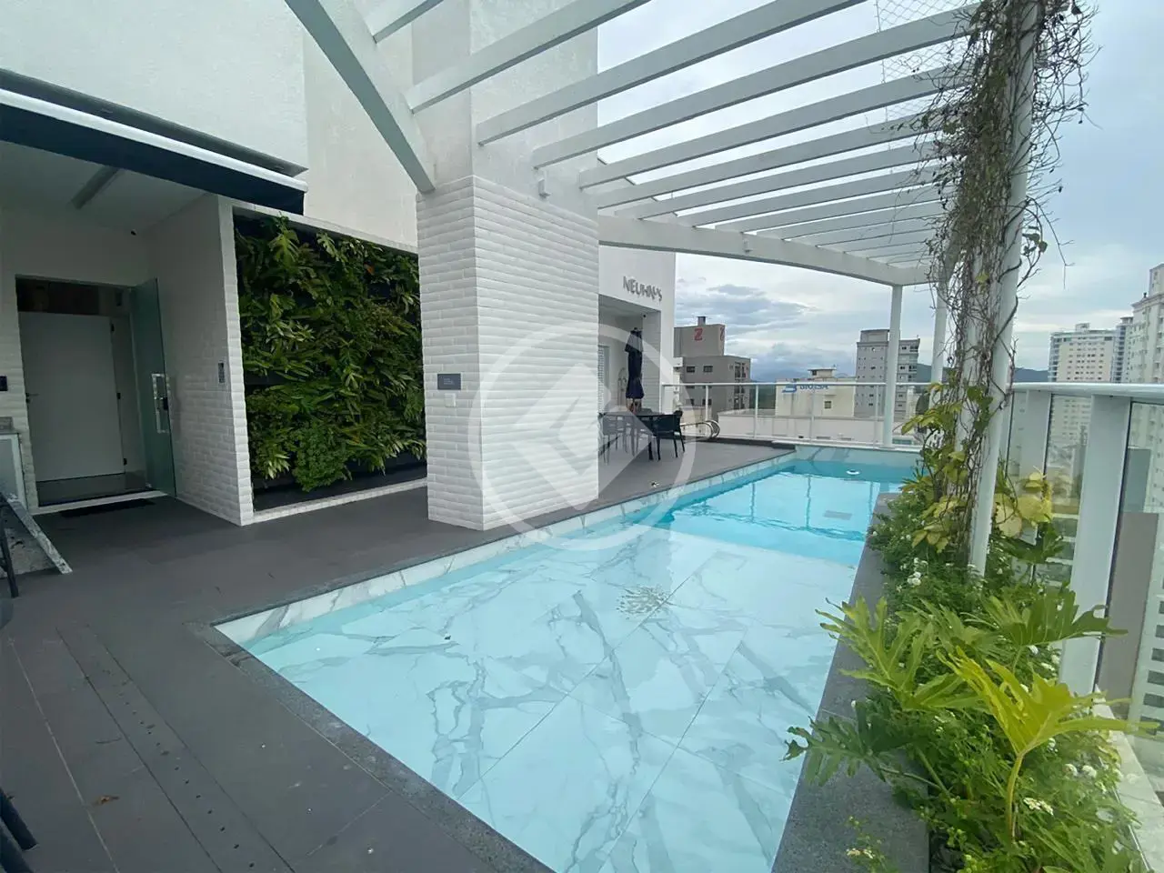 Apartamento 4 quartos no Meia Praia, Itapema — foto 4 de 4