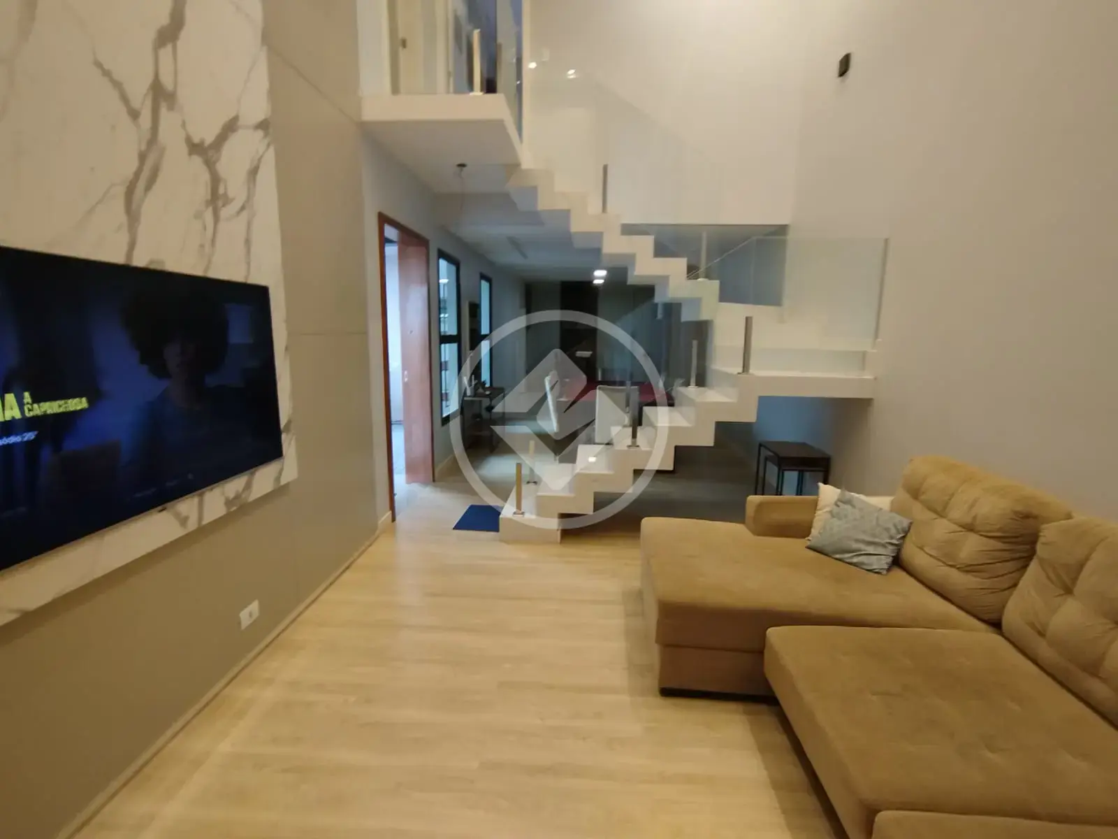 SOBRADO COM 2 SUITES E 1 QUARTO - PIONEIROS CATARINENSE