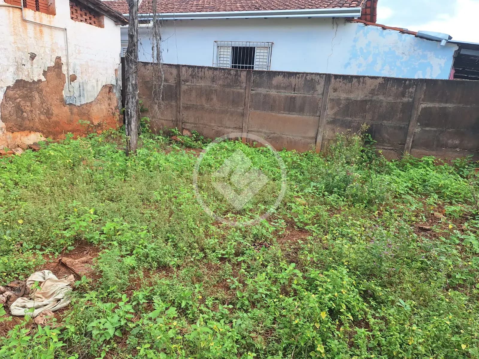 Oportunidade no Centro: Lote Gigante (10x68m) a 100m da Praça Bento Rondon