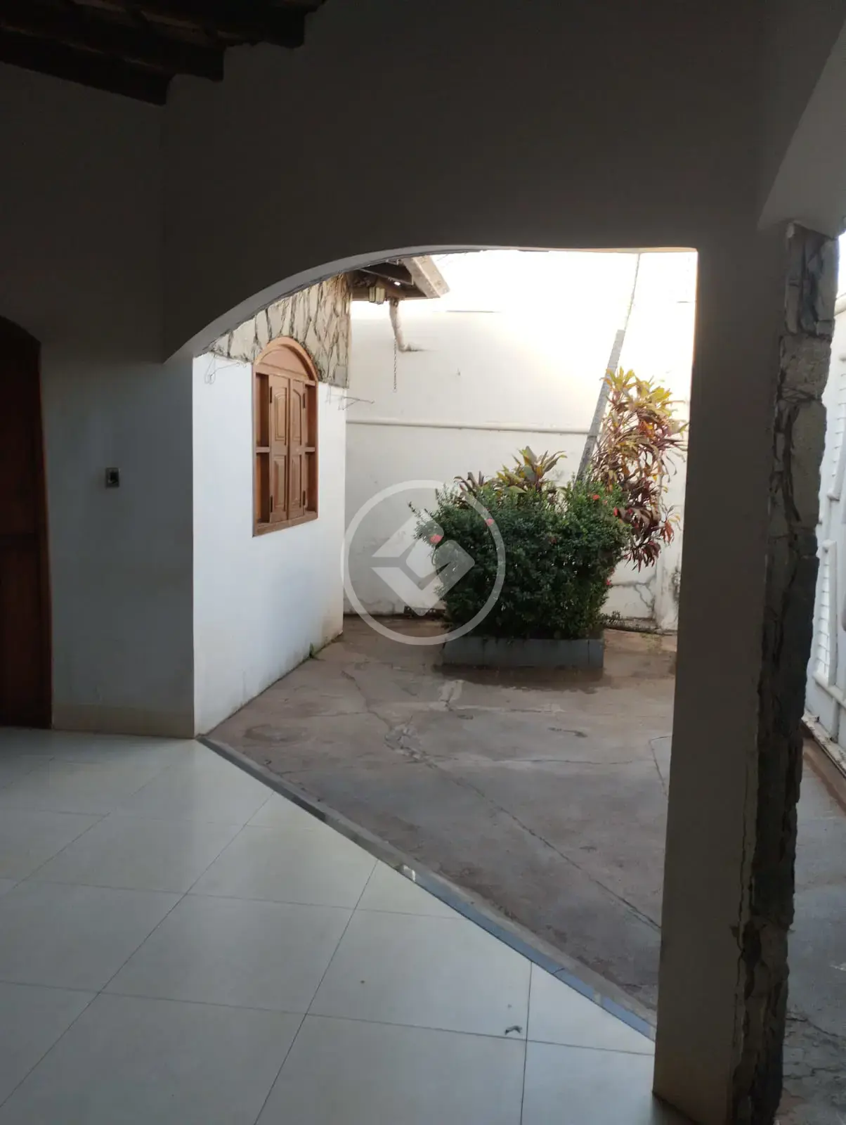 Sensacional casa no Tijucal, com valor incrível, aproveite!!!