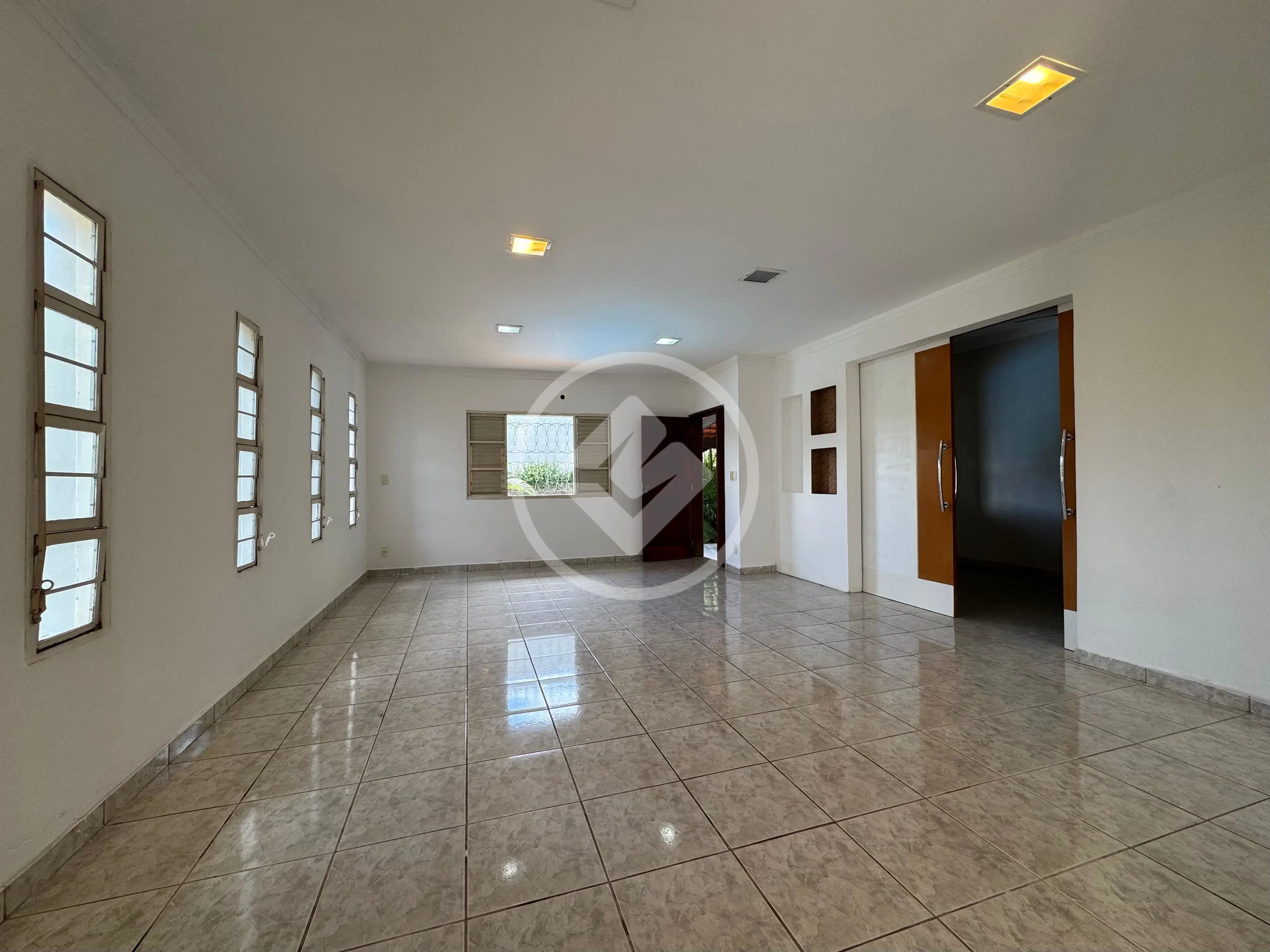 Casa 3 quartos no Jardim Shangri-lá, Cuiabá — foto 3 de 6