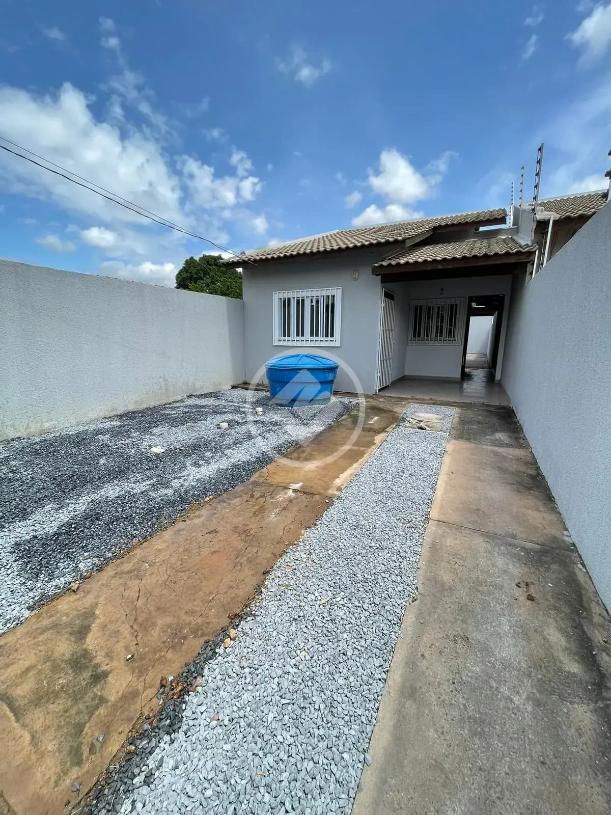 CASA COM PISCINA NO BAIRRO NOVA FRONTEIRA – VÁRZEA GRANDE