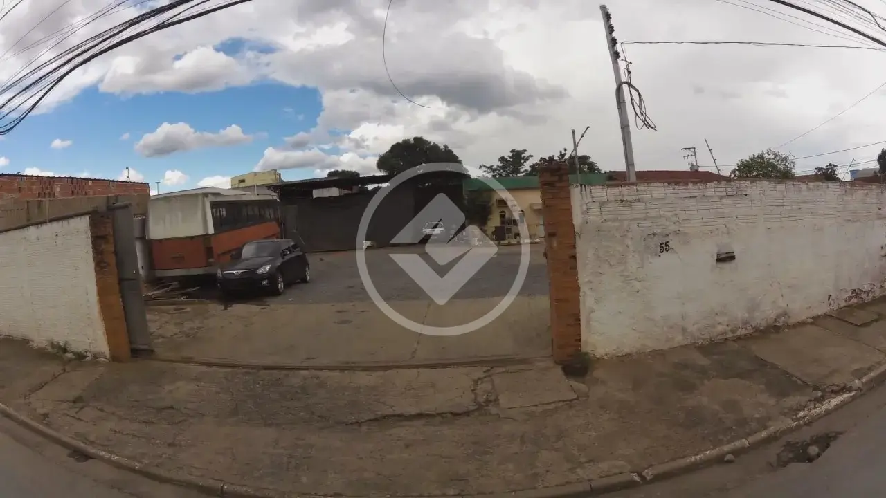 Imovel comercial terrejo com casa 1.296 m2 de terreno