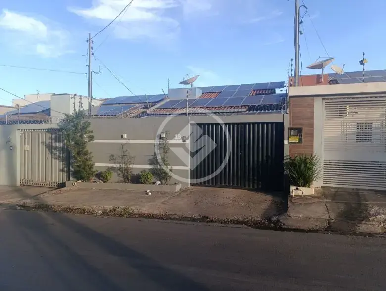 Magnifica casa a venda 02 Suítes em Excelente Localização em Várzea Grande - MT