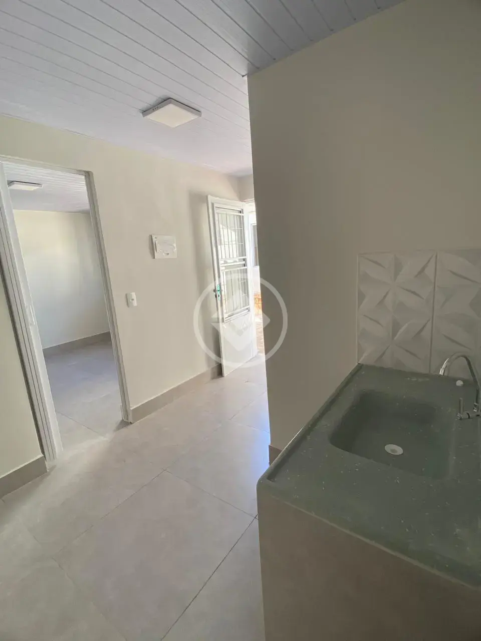 Kitnet / Conjugado 6 quartos no Novo Terceiro, Cuiabá — foto 3 de 6