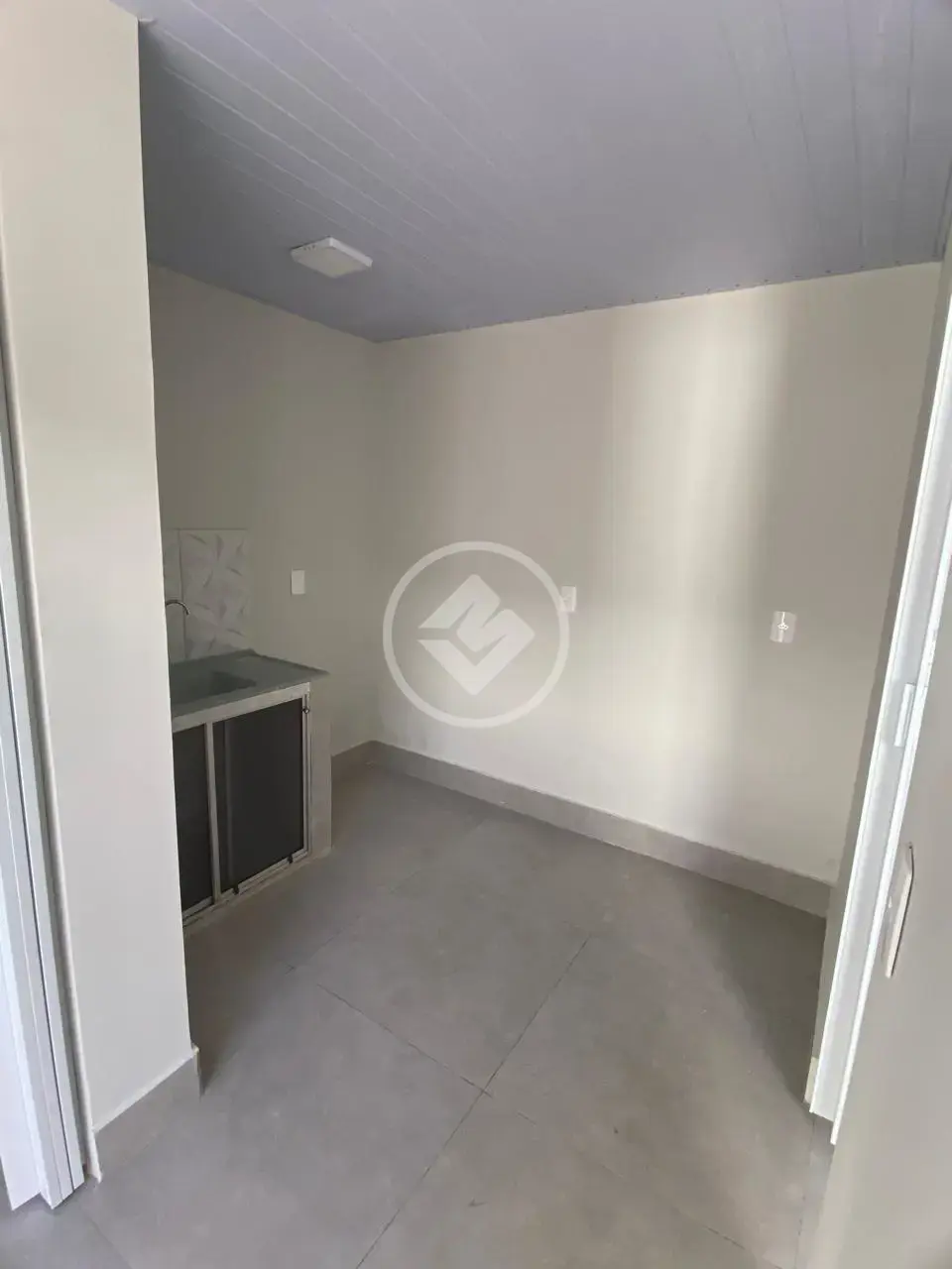 Kitnet / Conjugado 6 quartos no Novo Terceiro, Cuiabá — foto 4 de 6
