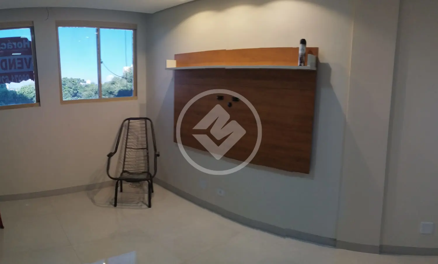 Vendo apartamento no Centro de Cuiabá, 2 quartos, reformado por R$ 269 mil