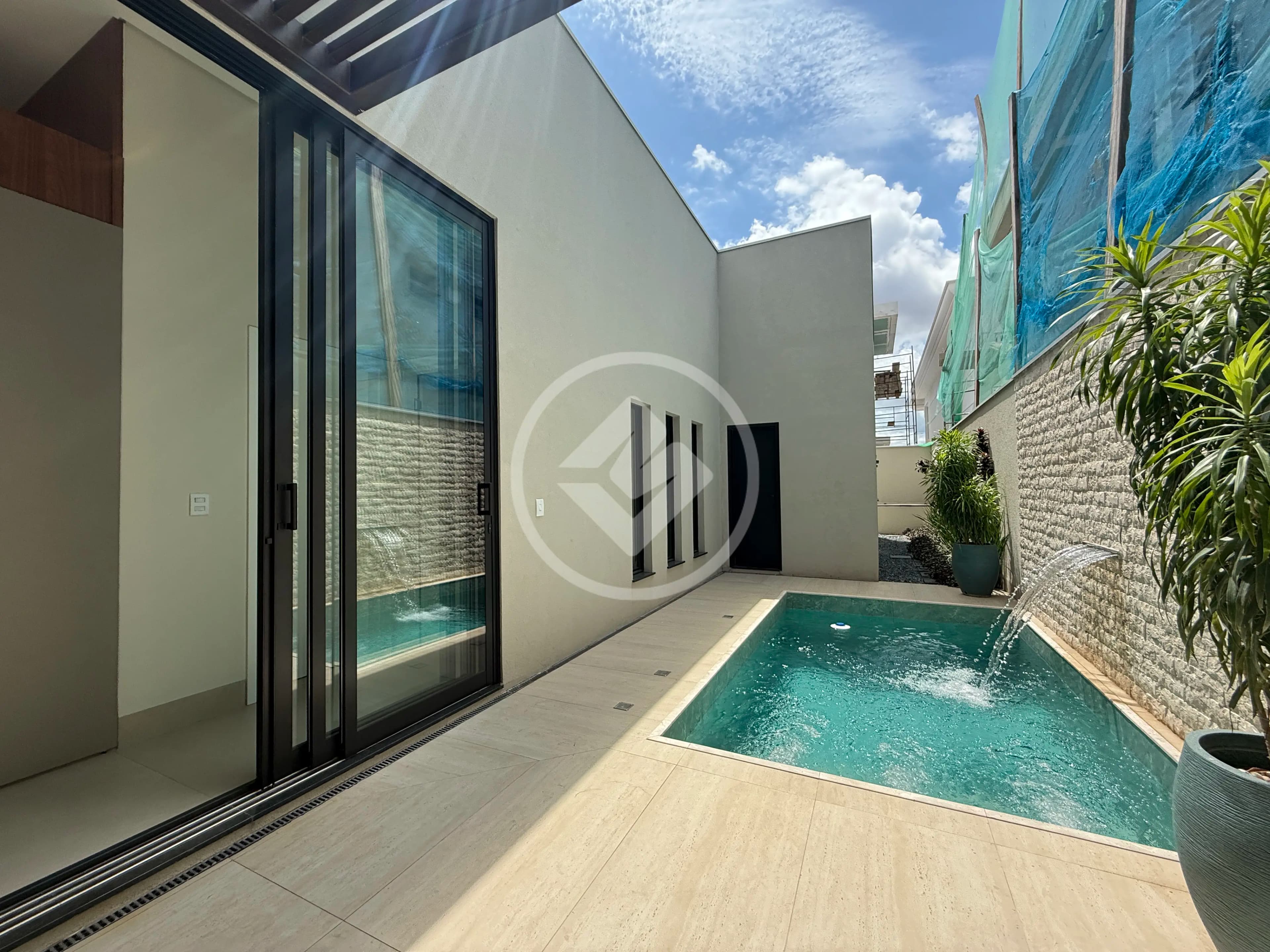 Casa Condomínio 3 quartos no JARDIM ITÁLIA, Cuiabá — foto 3 de 6