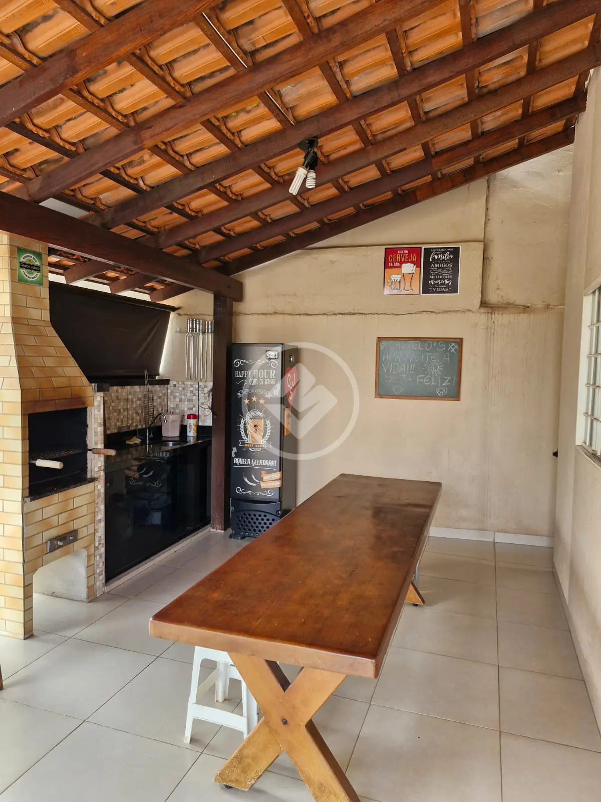 Casa com Excelente localização - 3 quartos sendo 1 suite