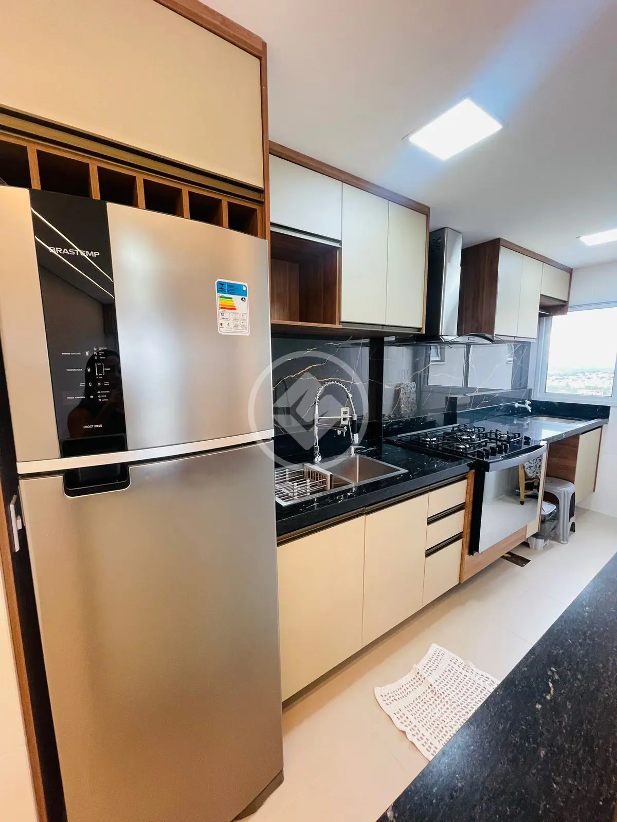 ÁGIO DE APARTAMENTO NO EDIFÍCIO VALENTINA - MOBILIADO - 2 QUARTOS SENDO 1 SUÍTE - VALOR DO ÁGIO R$ 450.000,00 - PRÓXIMO AO CENTRO POLÍTICO - CUIABÁ/MT