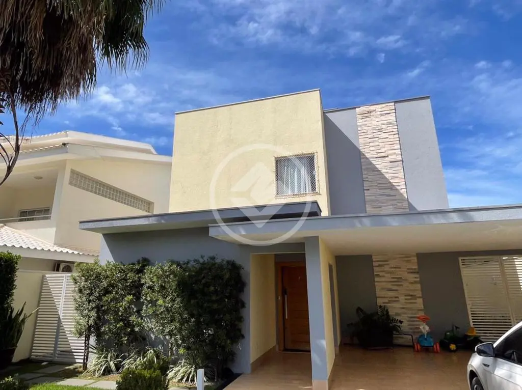Vendo Belíssima Casa térrea no cond. Belvedere 1 com 280m² construídos e muito bem distribuídos sendo 3 suítes