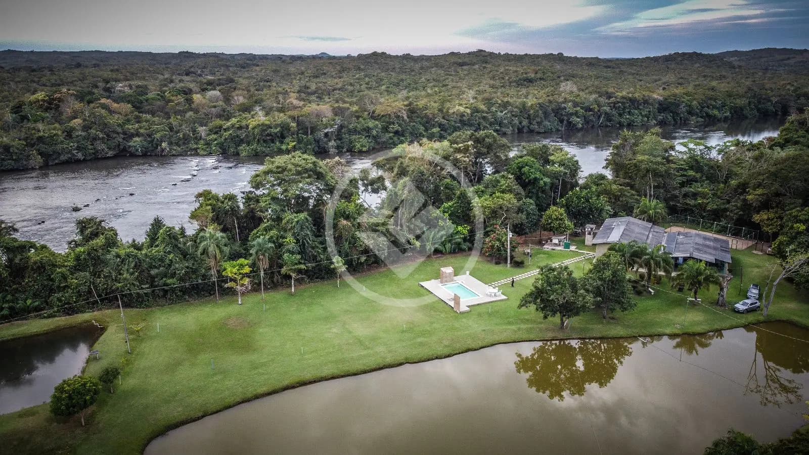 CHÁCARA NO MANSO - 42 HEC - 250M DE BEIRA DE RIO - R$3.500.000,00