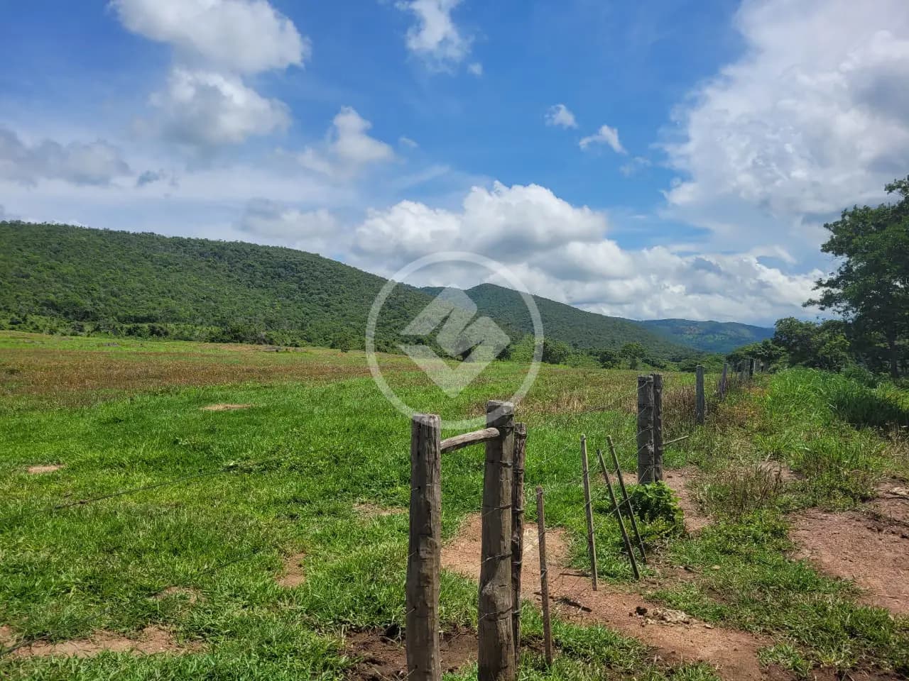 Fazenda no Zona Rural, Acorizal — foto 6 de 6