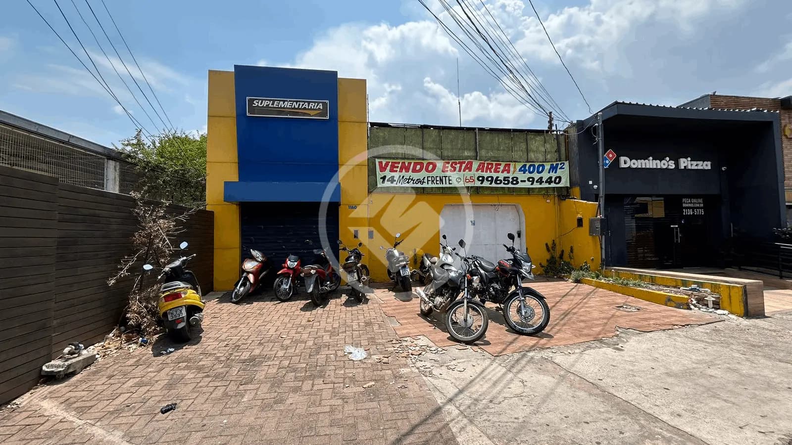 ÁREA CONSTRUÍDA NA ISAAC PÓVOAS PARA PONTO COMERCIAL - 400M² de área sendo 14m de frente