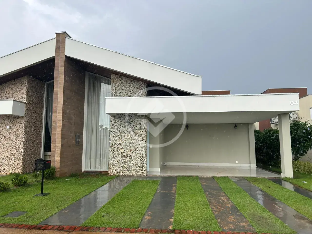 Vende-se casa Condomínio Villa Gramado Chapada dos Guimarães 3 suítes. R$ 1.400.000,00.