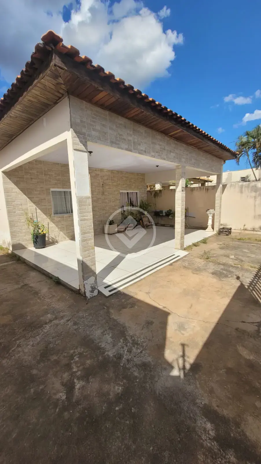 Casa à venda com 03 Quartos em Várzea Grande, no bairro Jardim Imperador | Prox. Pronto Socorro de Várzea Grande - Shopping Varzea Grande - Comper Supermecado |