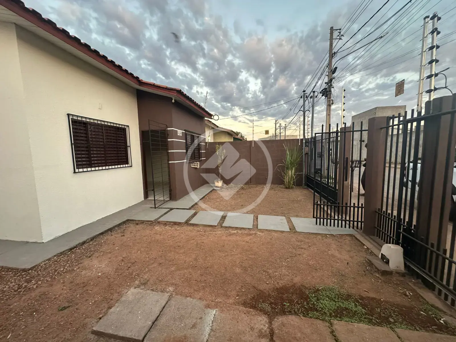 CASA RESIDENCIAL ÁGUAS CLARAS, 2 QUARTOS VALOR R$220.000,00