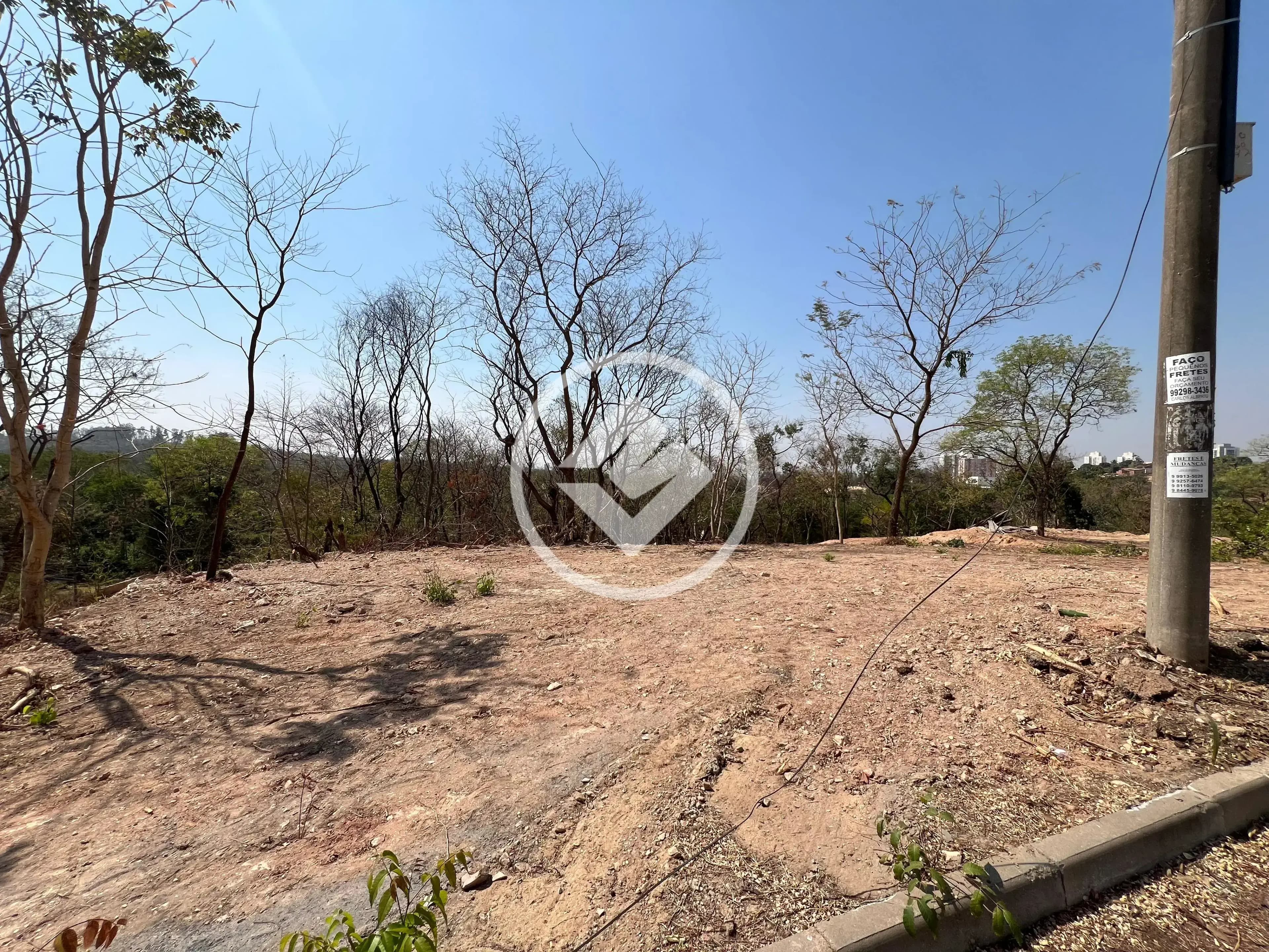 2 Lotes à Venda | 690 m² | Bairro Despraiado | Rua Santa Efigênia | Cuiabá MT