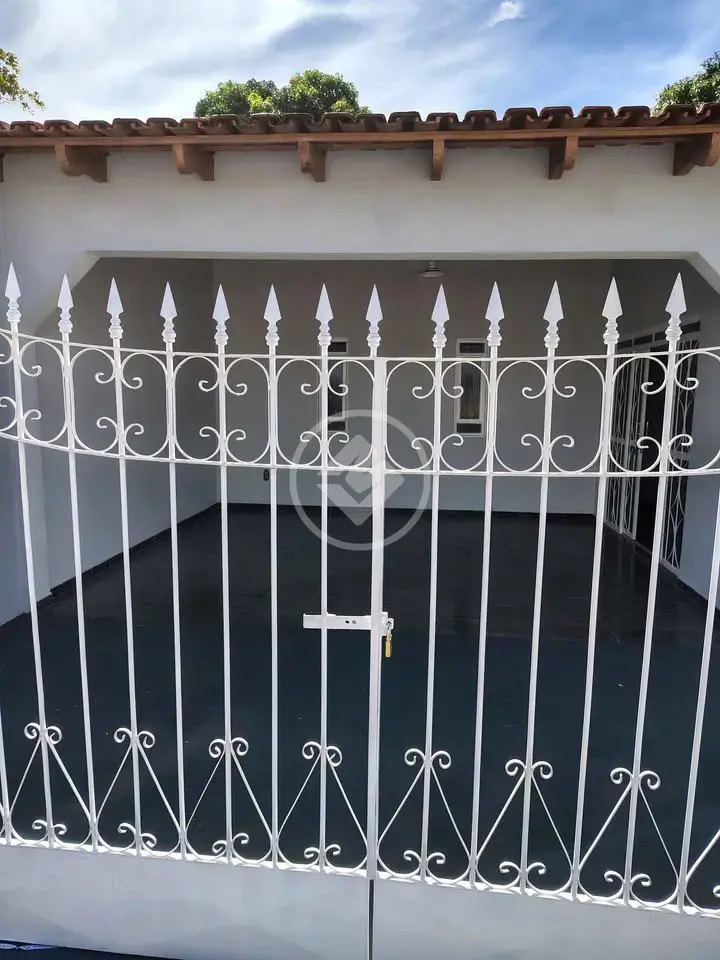 Casa 3 quartos no Jardim Paula II, Várzea Grande — foto 2 de 6