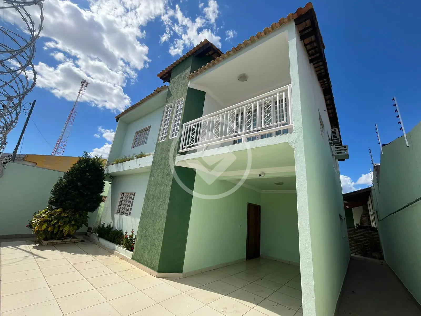 Sobrado 270 m² | 3 Suítes | Porteira Fechada | Morada do Ouro 2 | Cuiabá MT