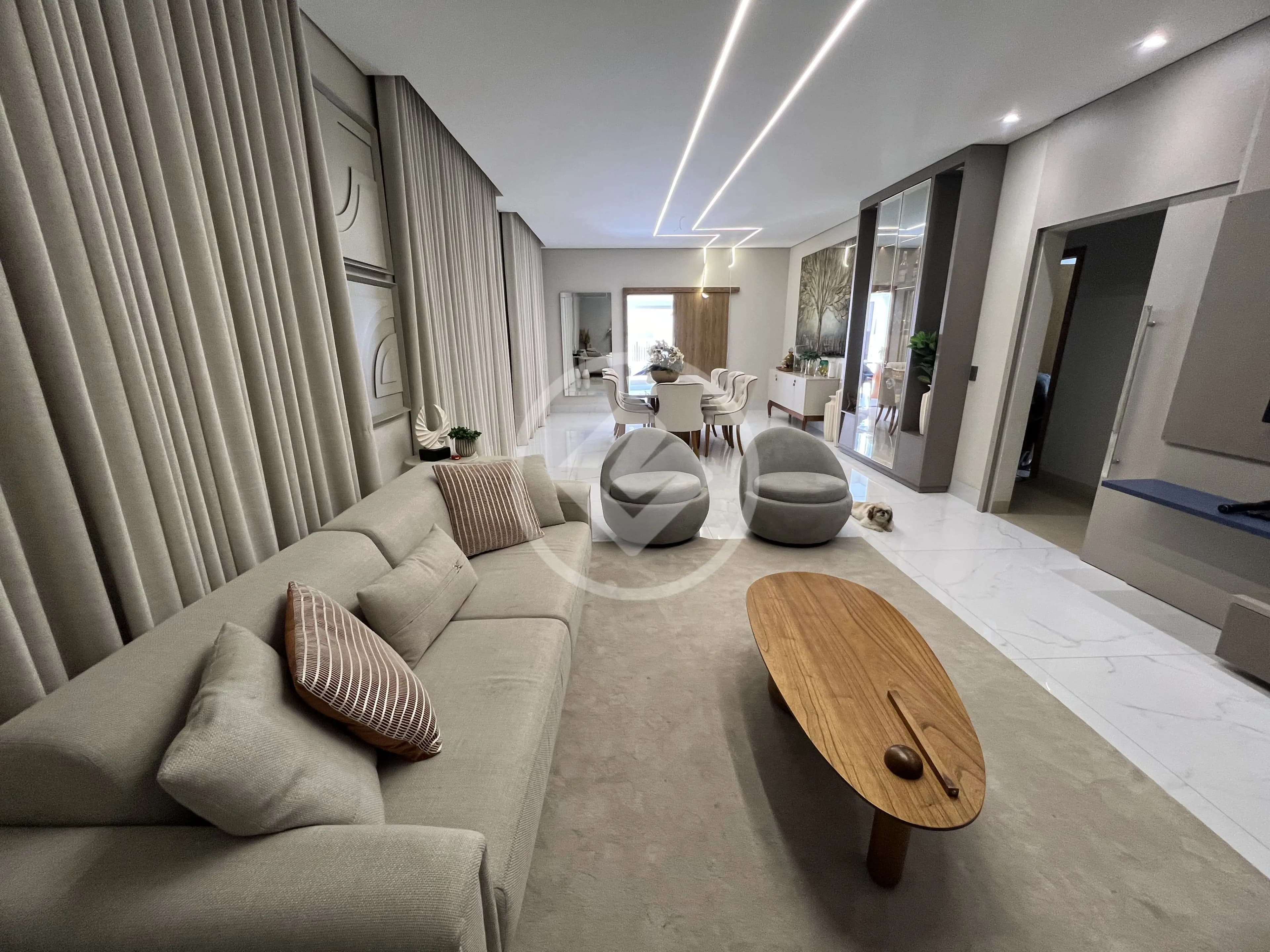 Vende-se linda casa no Bairro Cristo Rei em VG. Lote de 698 m² com 4 quartos, piscina e energia solar. R$1.100.000,00. Gostou desse imóvel? Agende sua visita ! Valores sujeitos a alteração sem aviso previo. My Broker Imóveis. CRECI J 14.681