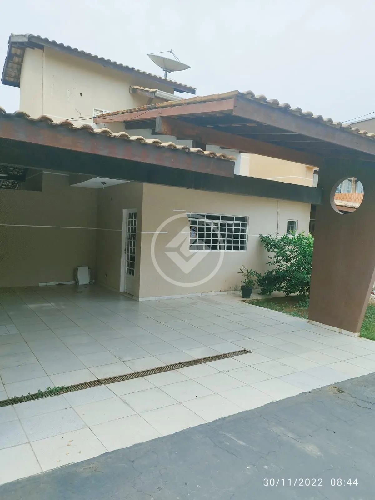 Casa no Condominio Solar do Moinho com 3 suites garagem coberta para 3 carros