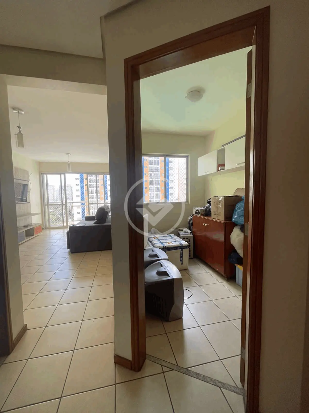 Água Marinha 📍Residencial Eldorado ▪️3 suítes sendo 2 americanas + Escritório ▪️Área 93,31m2 ▪️5º Andar (503) ▪️2 vagas gaveta cobertas ▪️Cozinha fechada ▪️Completo em armários ▪️Taxa de condomínio: R$ 580,00 ▪️Área de lazer: Piscina adulto e infantil, Sauna Bar/Estar, Piscina, Salão de festa, Playgrounds, Quadra poliesportiva, Churrasqueiras, Área de convivência, salão de beleza e mini mercado.