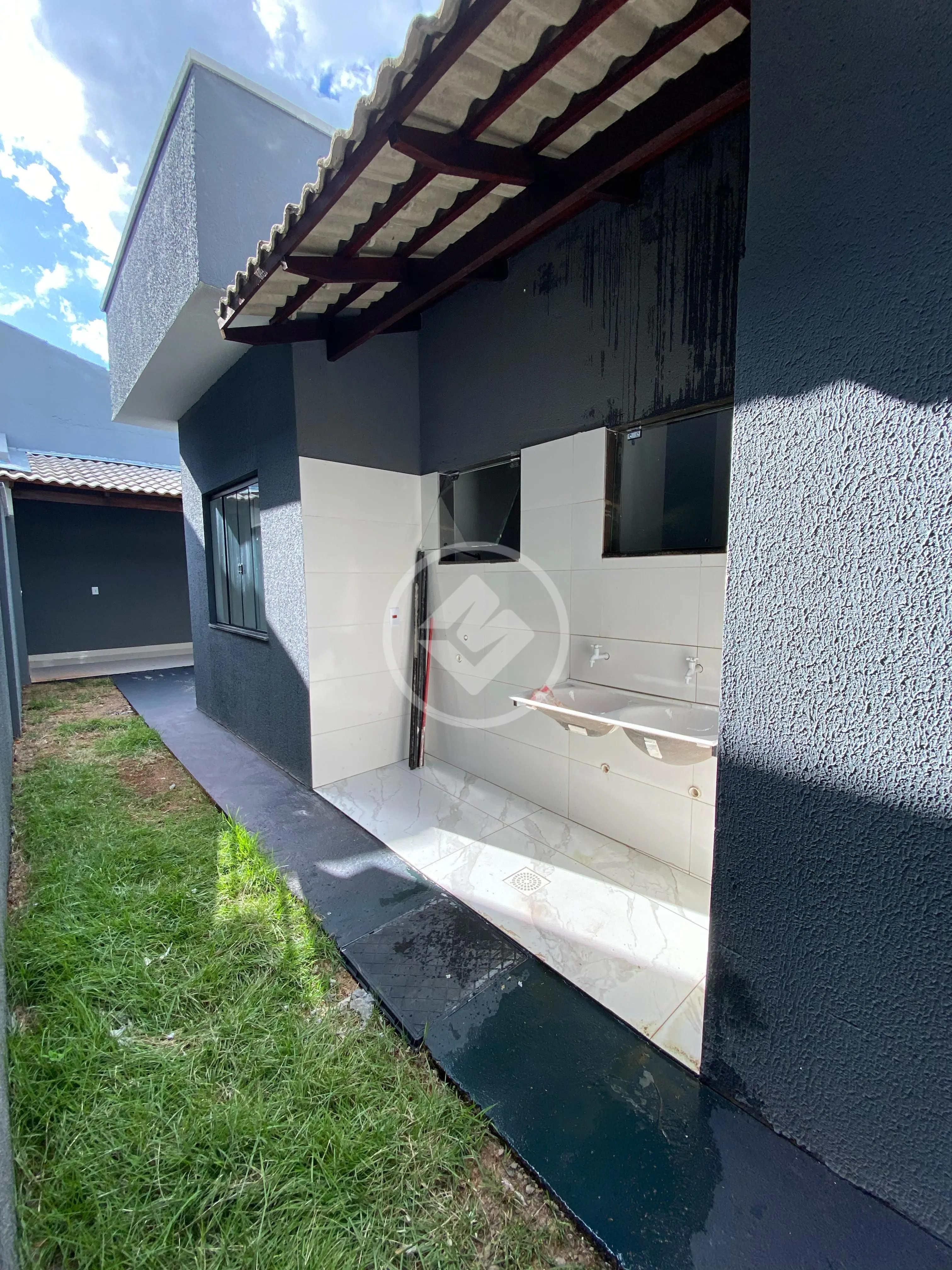 Casa a venda 3Q a 1 minuto do Portal Shopping Sul