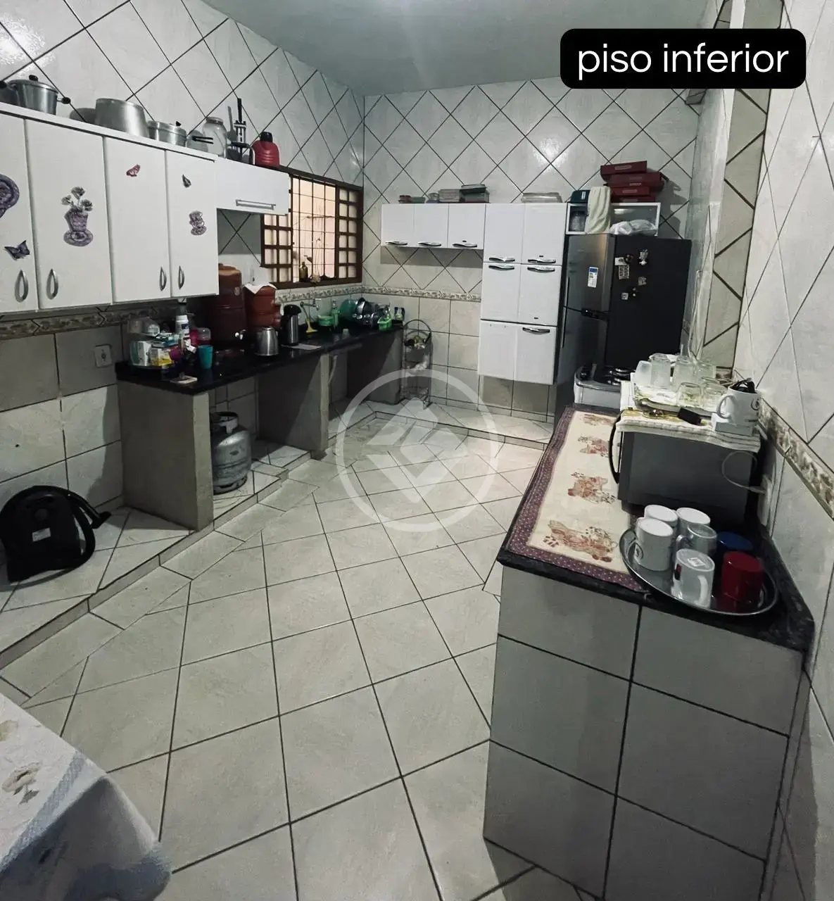 SOBRADO 3 QUARTOS COM SUÍTE EM AVENIDA COMERCIAL NO JARDIM EUROPA