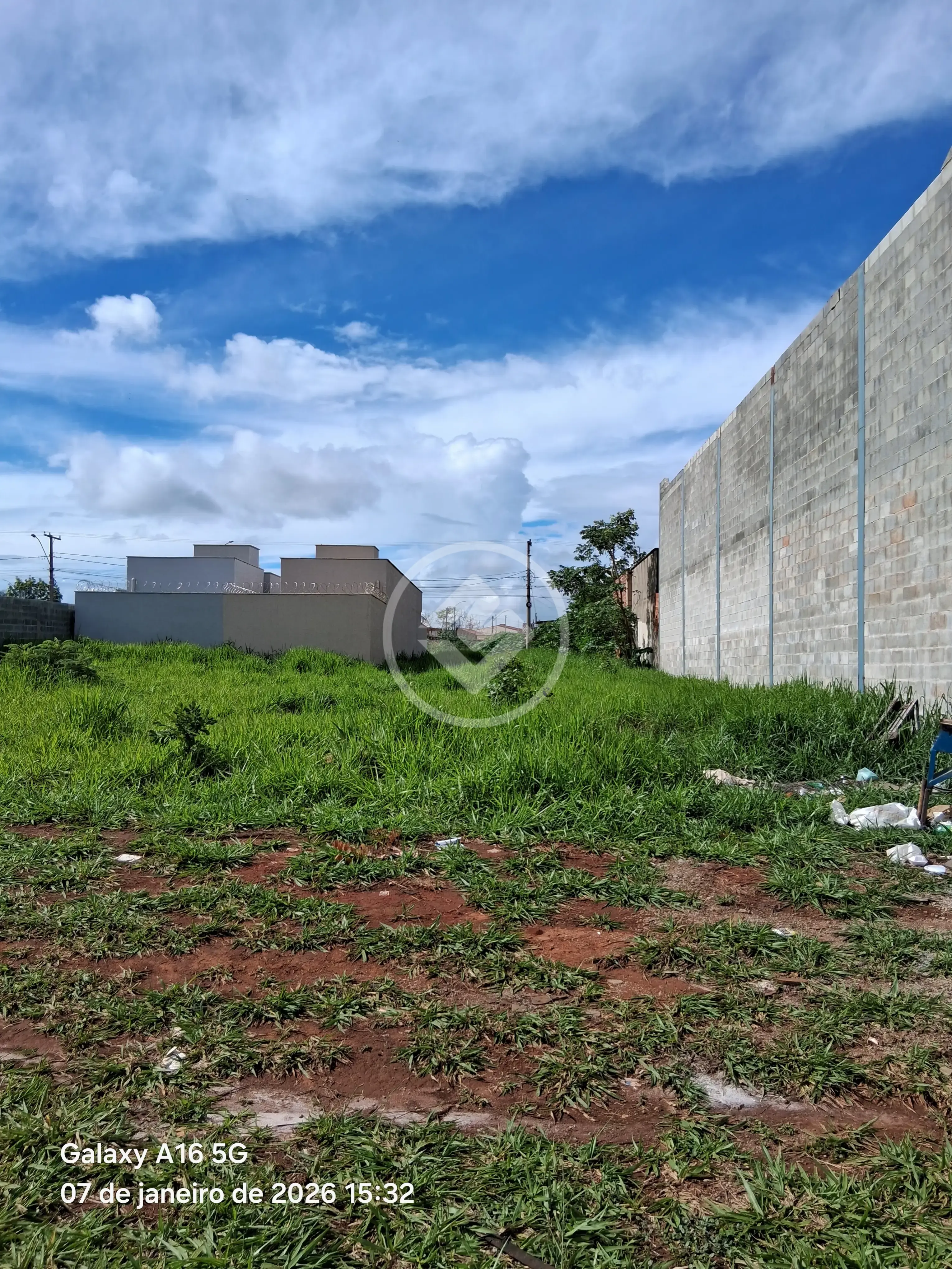 OPORTUNIDADE: TERRENO COMERCIAL NA PRINCIPAL AVENIDA DO SETOR BUENA VISTA EM GOIANIA QUITADO E ESCRITURADO