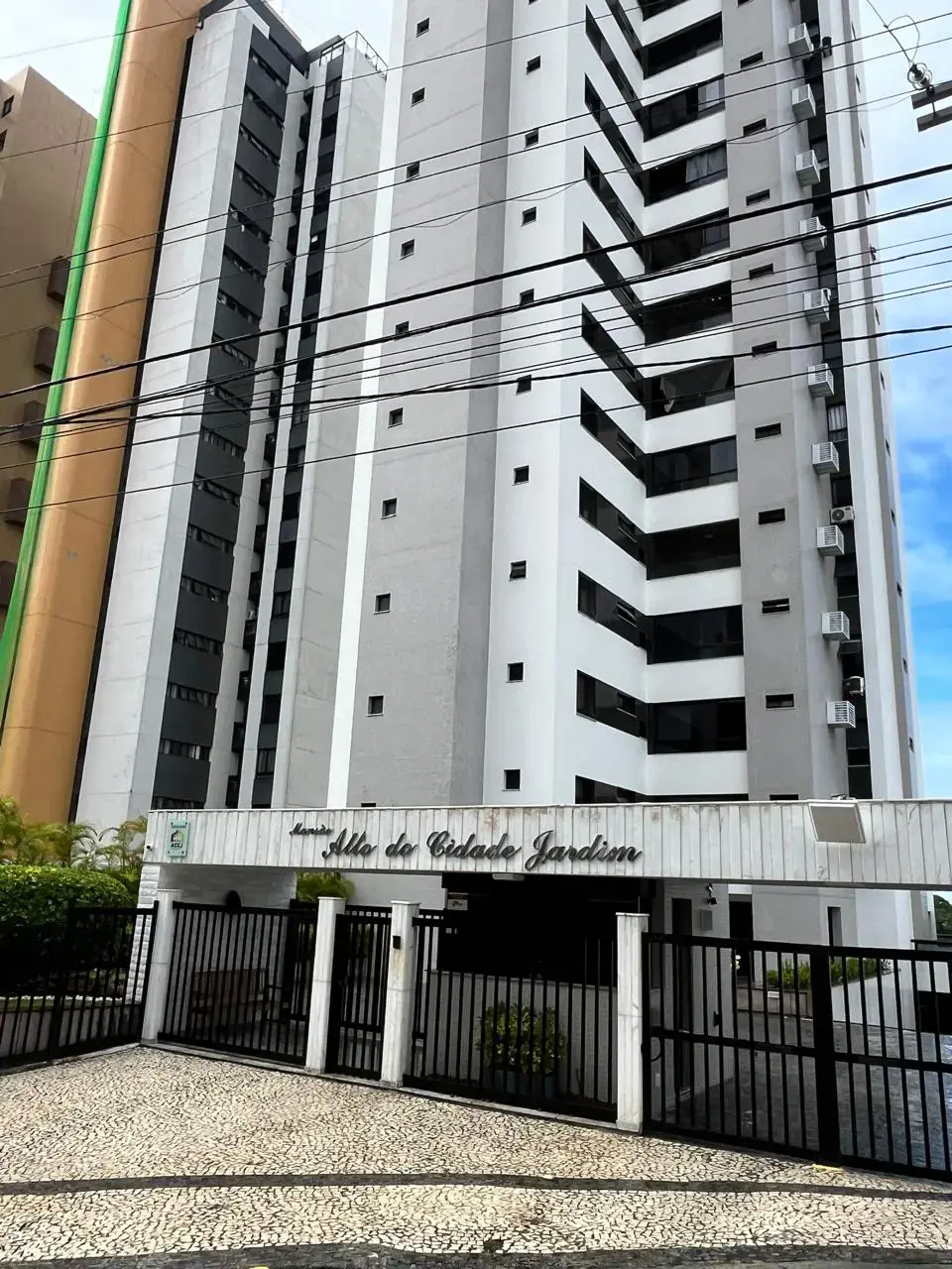Apartamento Candeal, Salvador - BA — foto 1