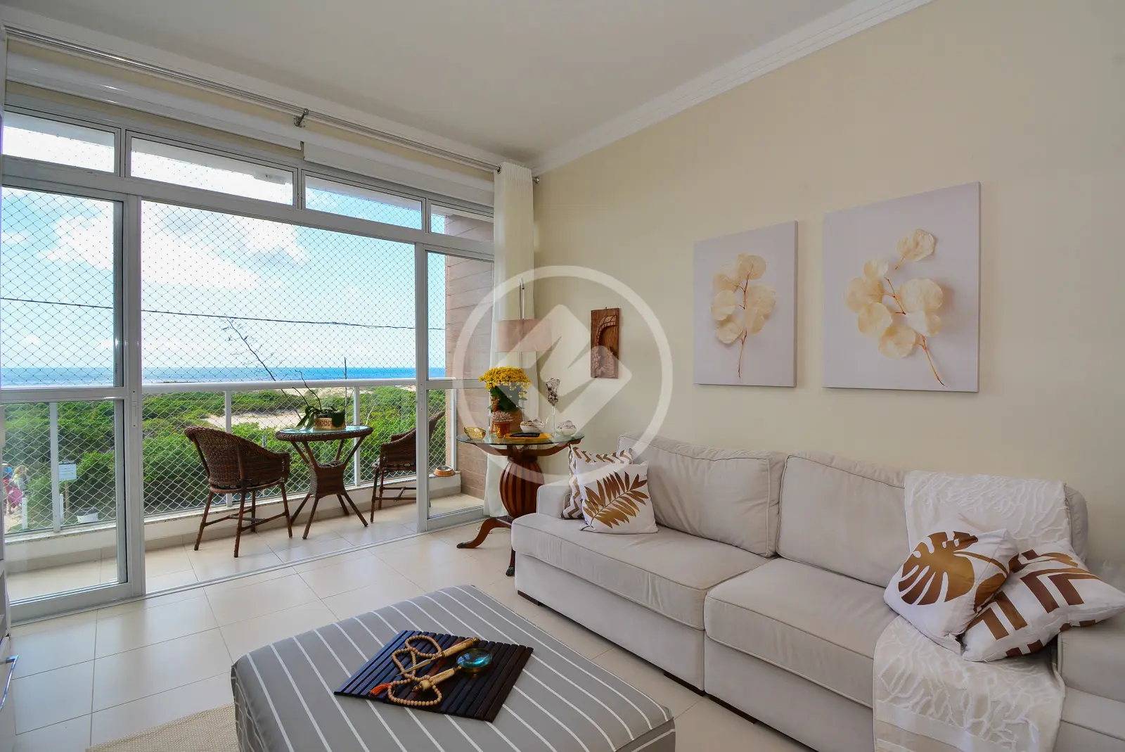 Apartamento alto padrão frente mar em Novo Campeche