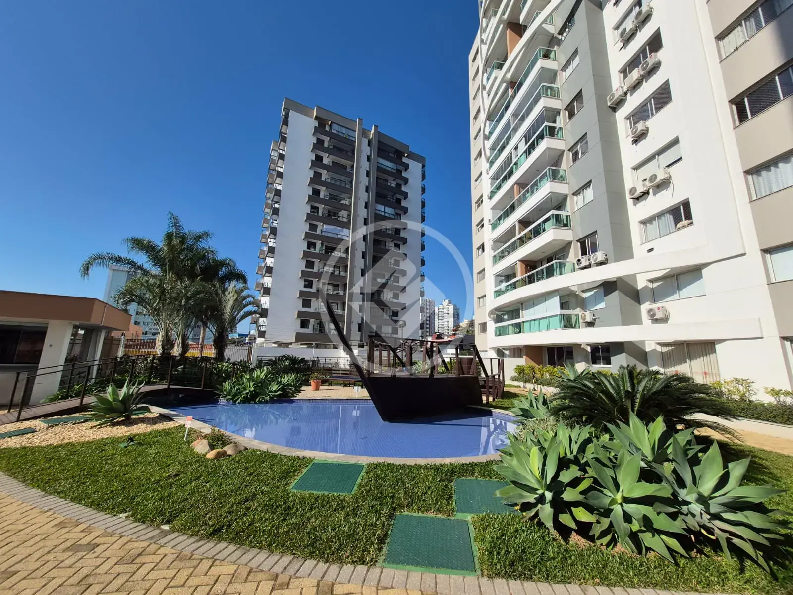 Apartamento Duplex Barreiros, São José - SC — foto 1
