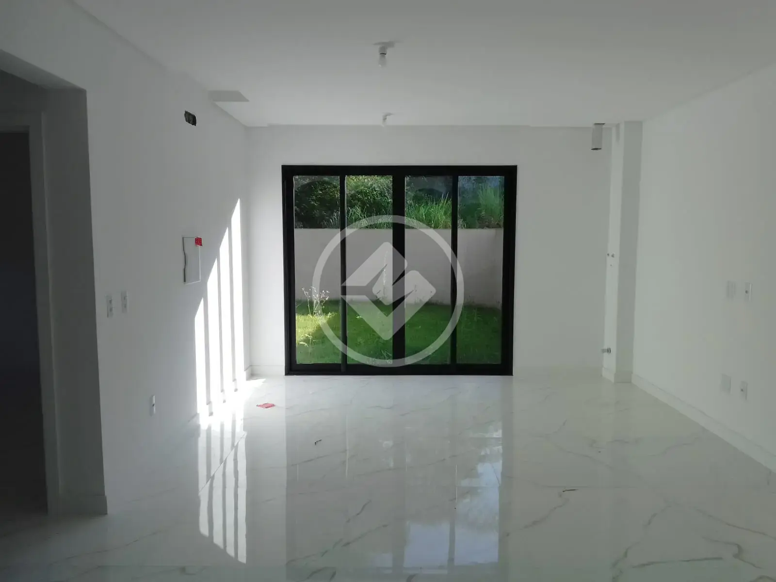 Apartamento CANASVIEIRAS, Florianópolis - SC — foto 1