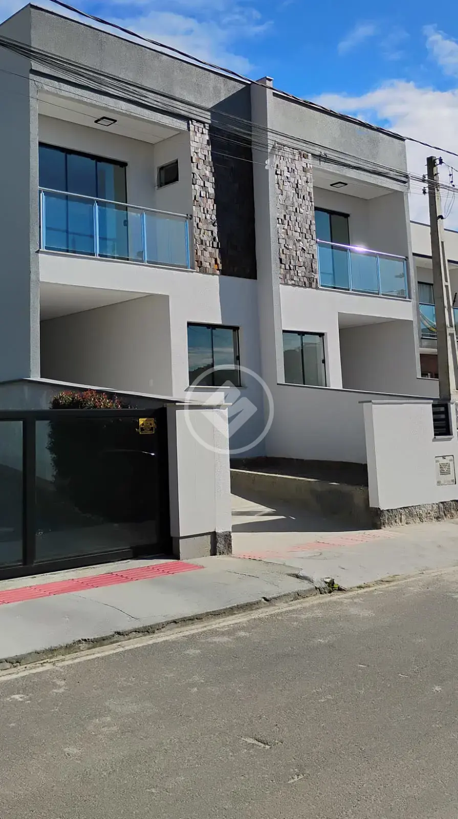 Casa Padrão com Ótimo Acabamento
