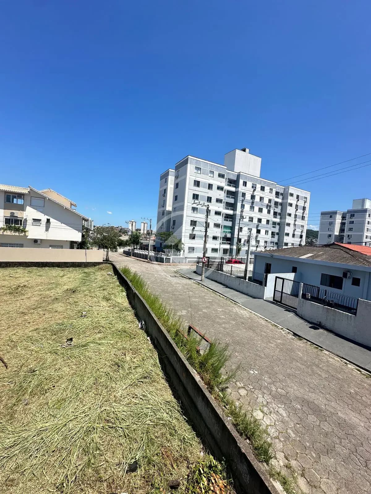 Amplo terreno bem localizado no bairro Ipiranga