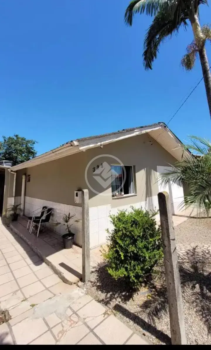 Casa em sao jose com 2 dormitorios com possibilidade de um terceiro qurto