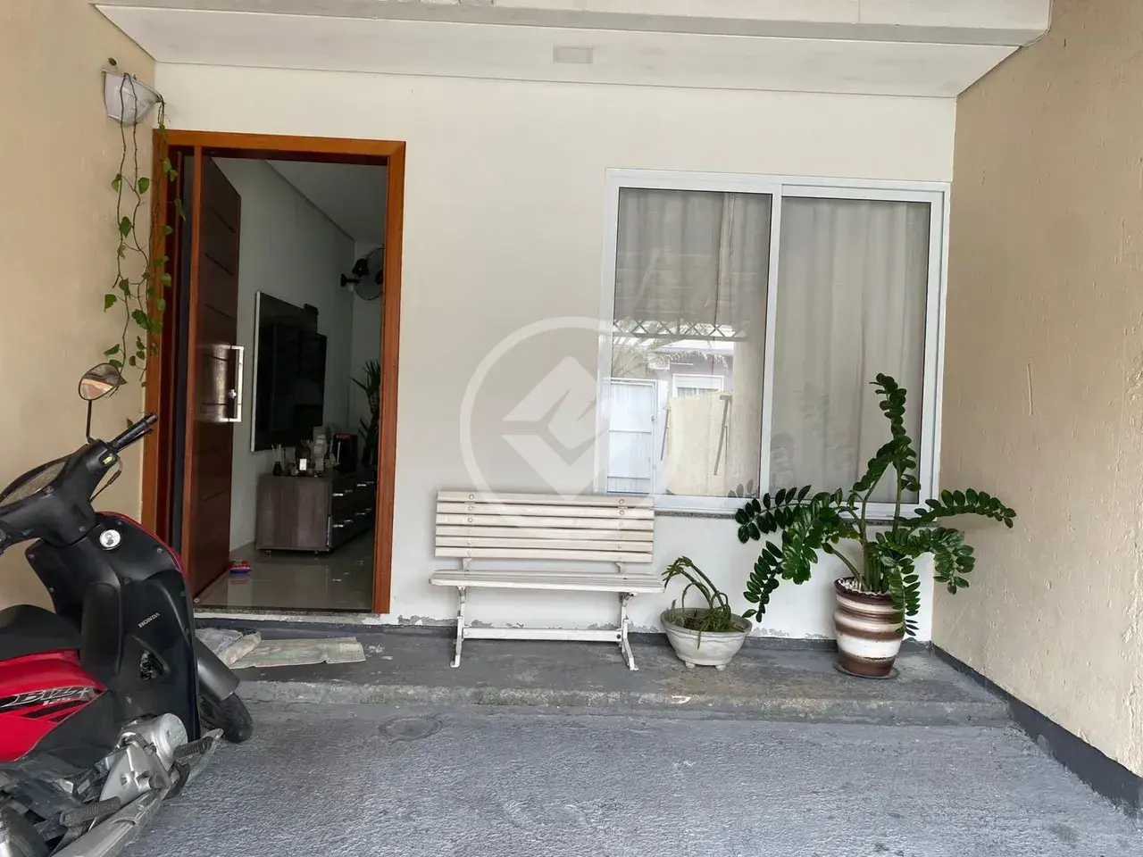 Casa espaçosa com 2 suítes e 108 m² em Serraria – São José