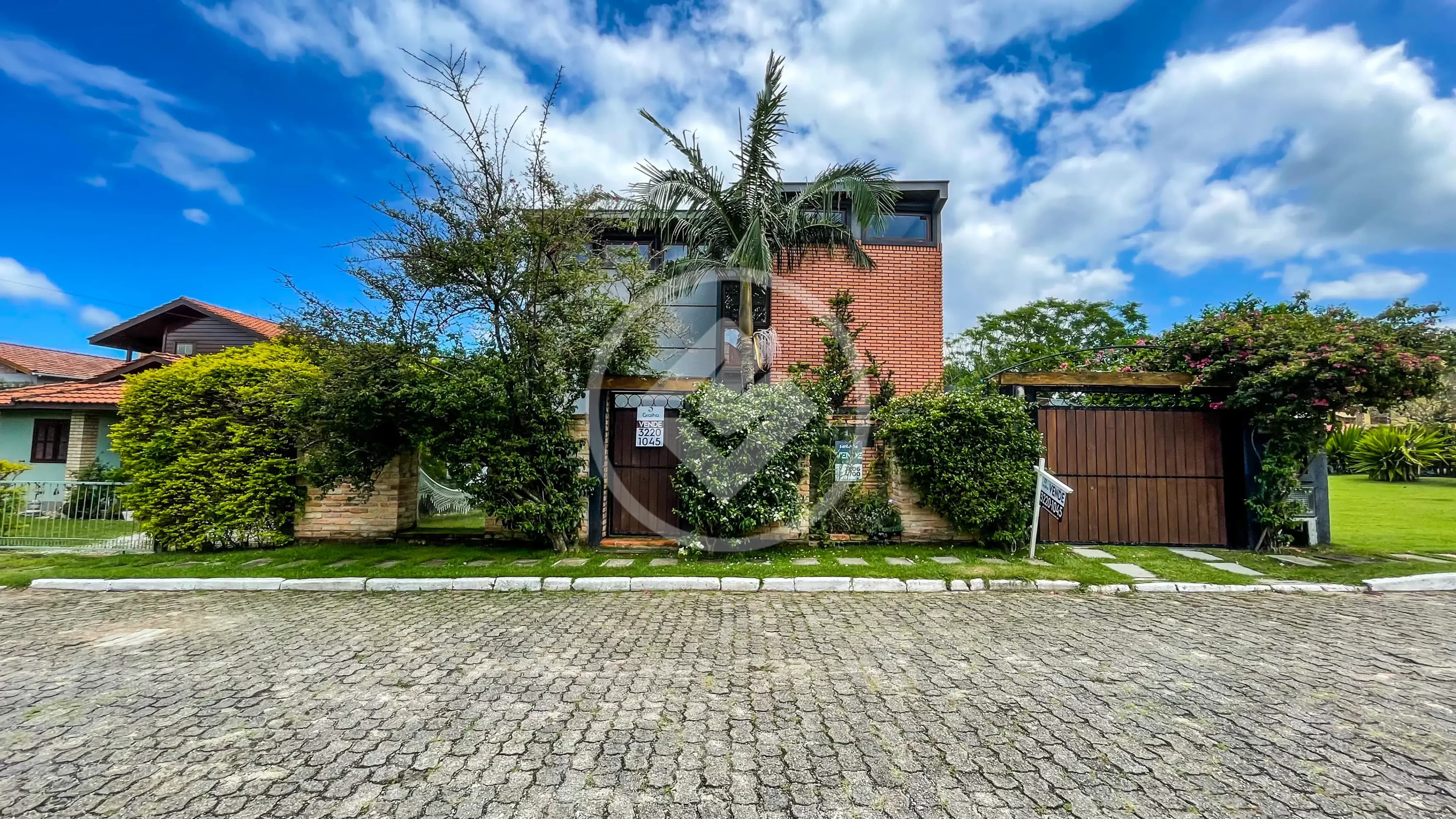 Casa Condomínio Armação, Florianópolis - SC — foto 1