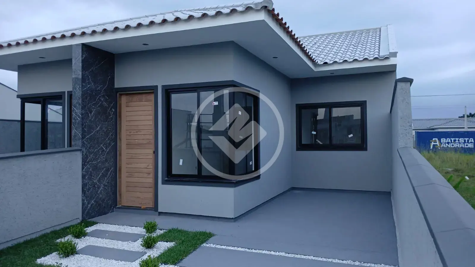 Linda Casa em Palhoça com vista privelegiada para morro Cambirela!