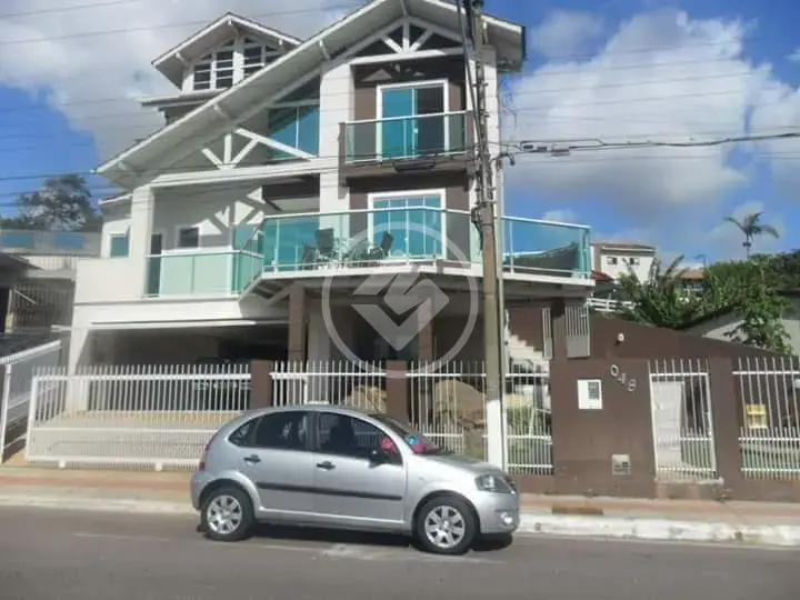 CASA DE ALTO PADRÃO | FRENTE MAR | PARA INVESTIDORES | ESCRITURADA