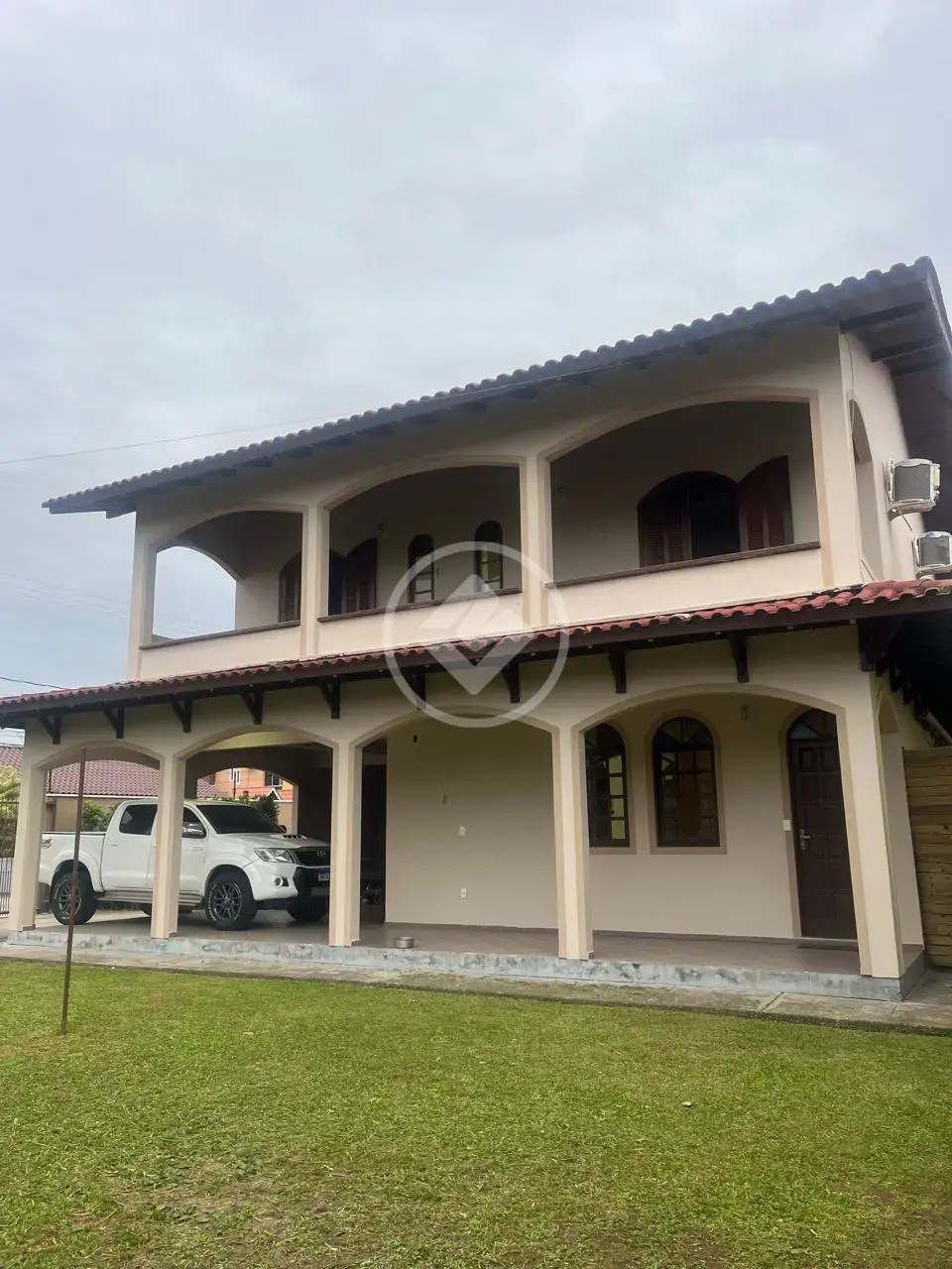 Ampla casa com piscina e varanda nos Ingleses Norte – Ideal para sua família