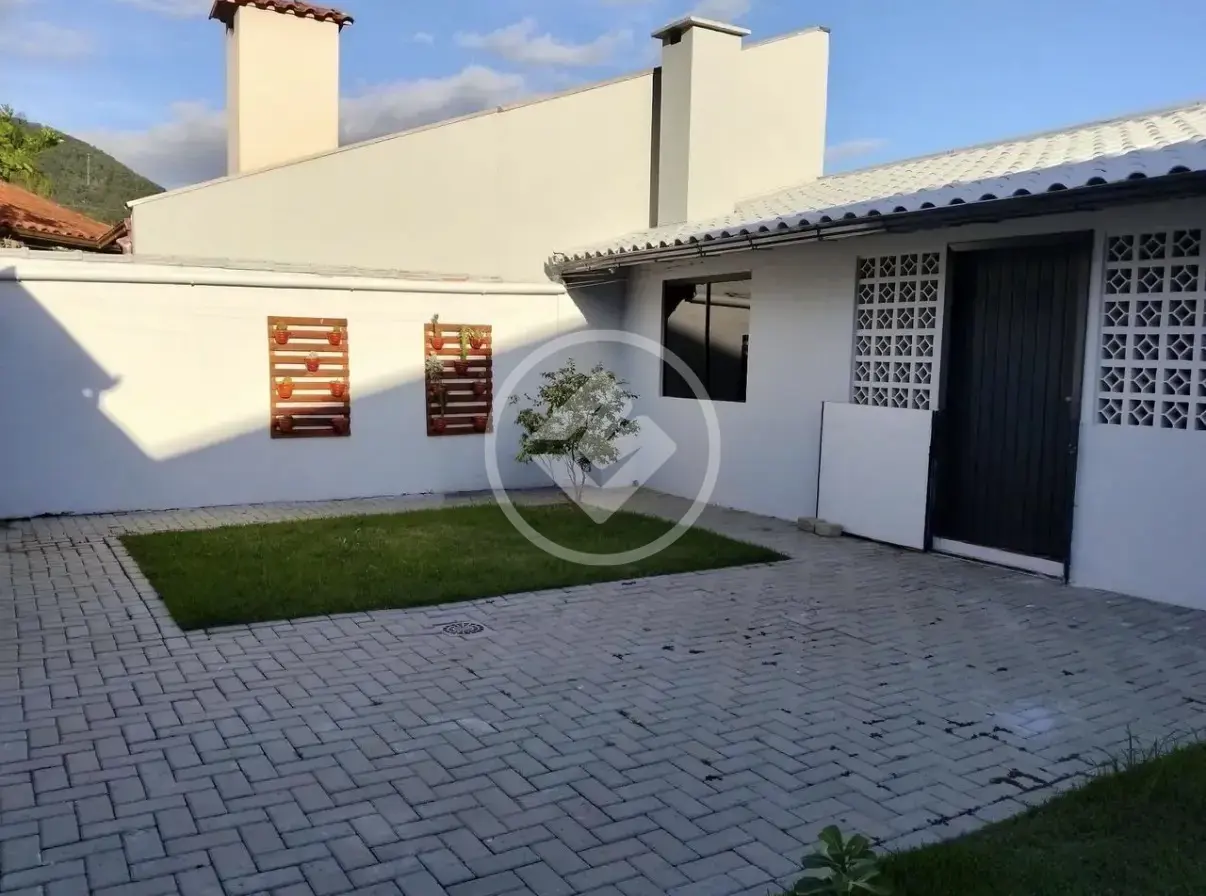 Casa Itacorubi, Florianópolis - SC — foto 1